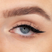 Kiss Lash Couture - So Wispy 03 (Model Shot)